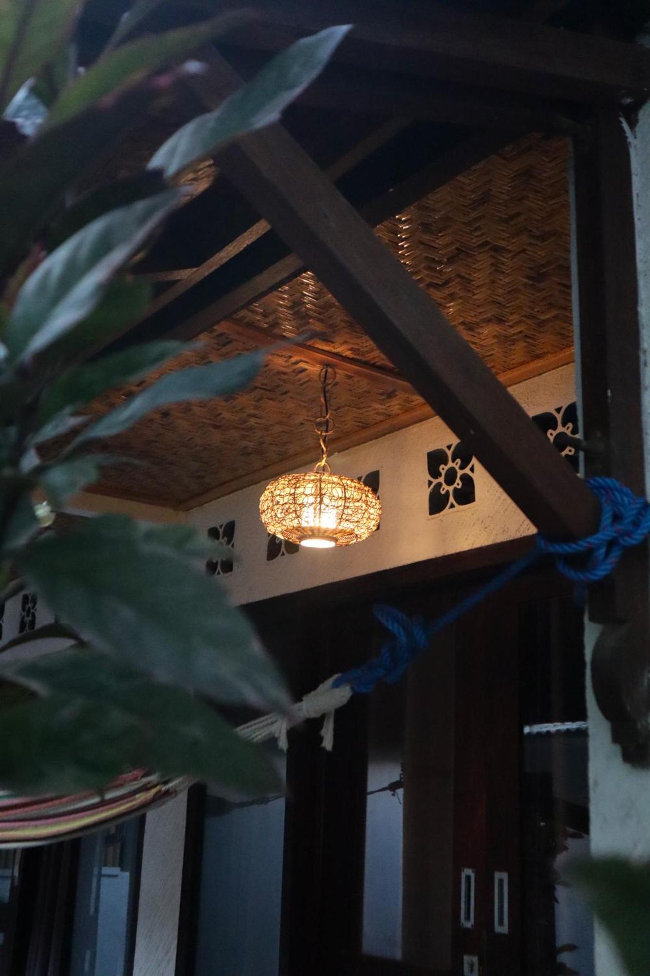 The Mally Homestay Gili Trawangan Exterior photo