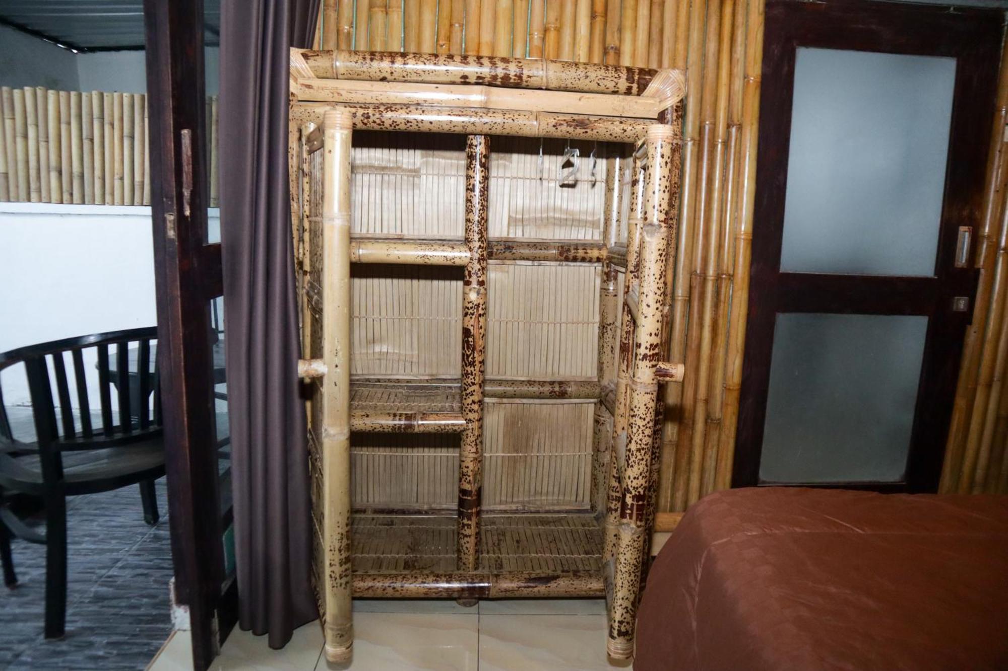 The Mally Homestay Gili Trawangan Exterior photo